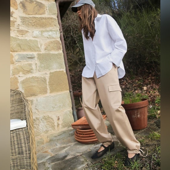 Zara Pants - Zara cargo pants Straight Leg  Cargo Camel Sz L. M BNWT